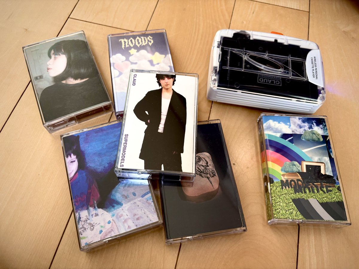 今日は休みなんでいろいろ聴いてる。カセットテープに合う音楽って