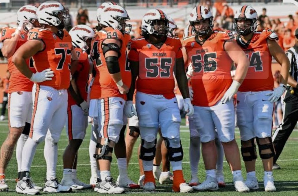 Rashaun_2's tweet photo. After a great conversation with @CoachB53 im blessed to receive an offer from Oregon State University!! @CaliDQ @BrandonHuffman @BeaverFootball  @gridironsp #AG2G https://t.co/xlq975U4R6