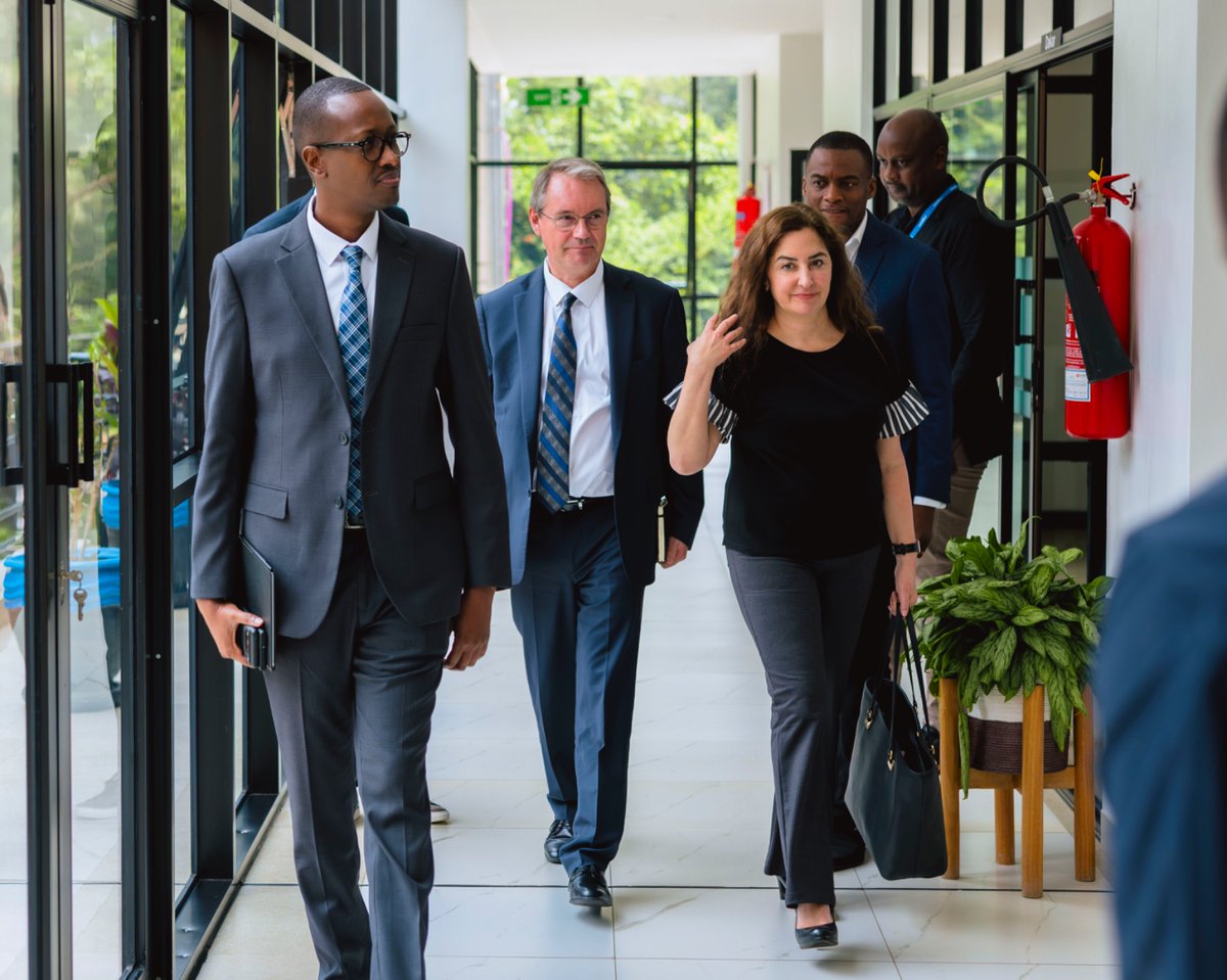 Rwanda Information Society Authority tweet media