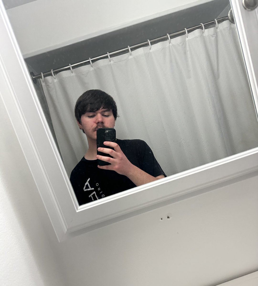 Josh 𒉭 tweet media