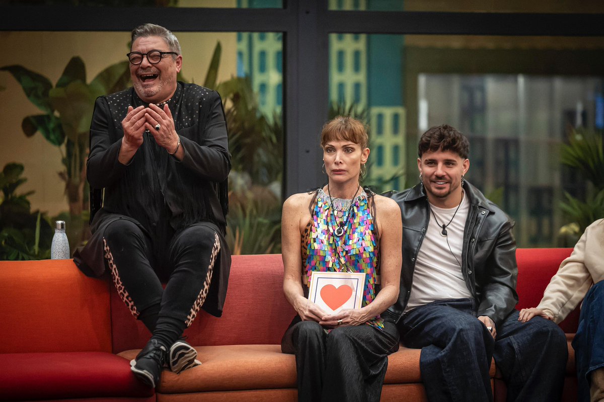 ZeppelinTV's tweet image. Cuanta intensidad estamos viviendo en esta #GHDúoGala4 🙌🏻 #GHDúo29E