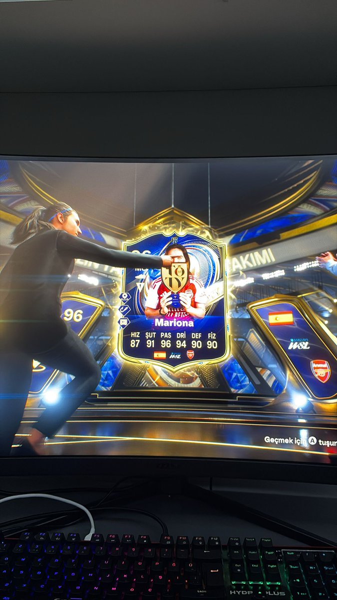 bhizchmanfps's tweet photo. @FutMerkez 25x den cikti hanim ablamiz https://t.co/u3QVnQxGvR