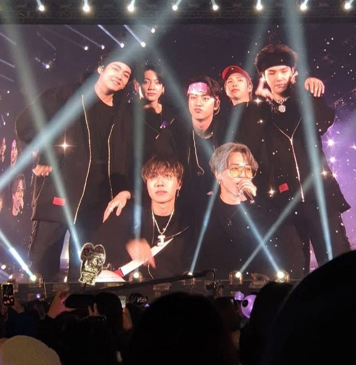 sugamihoney's tweet image. 🚨DIFUNDAN

Estamos a 50 DÍAS del lanzamiento "ARIRANG" de #BTS, no se olviden de seguir preguardando tanto en Spotify &amp;amp; Apple Music, les comparto los links correspondientes‼️👇🏻

🍏 open.spotify.com/prerelease/1Dc…
🍎 music.apple.com/mx/album/arira…

BTS IS COMING
ARIRANG IS COMING
BTS COMEBACK…