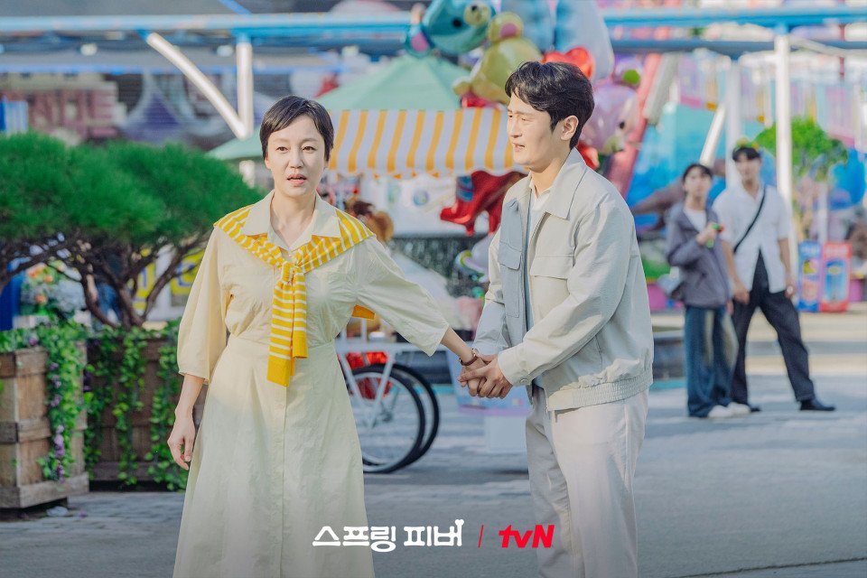 KKI_10's tweet photo. #스프링피버 #진경 #서혜숙 

7, 8화 비하인드 스틸컷 https://t.co/tKDBcoCtVm