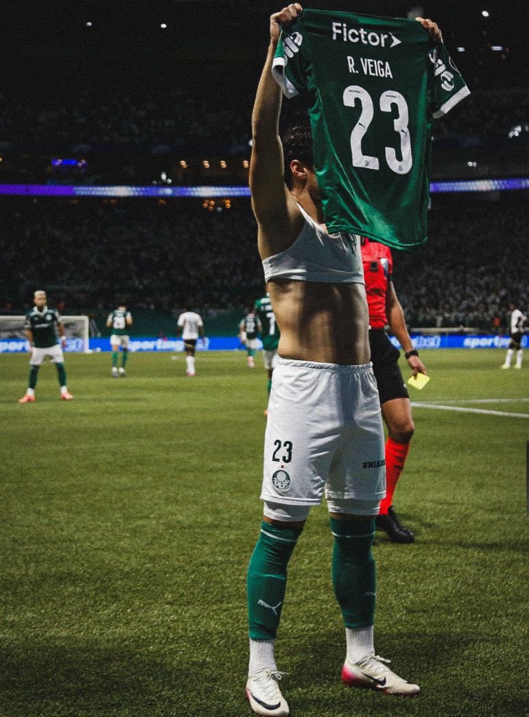 Dizem que jogadores vão e o clube fica, mas essa frase perde todo o sentido quando se trata de você. Você faz parte da história desse time. É triste te ver saindo, mas é lindo te ver trilhando seu caminho e conquistando o mundo. Vai, mas volta e não esquece que seu lugar é aqui.