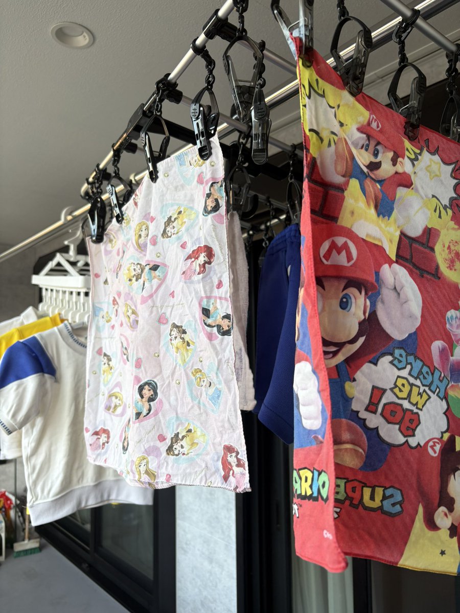 hiroaky's tweet photo. 洗濯物干すのもベンチャー https://t.co/cijOX2gWB4