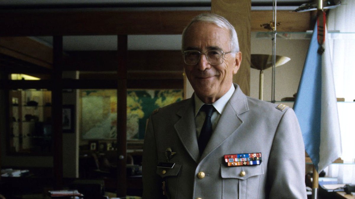 laurentalbaret's tweet image. [On en parle] Disparition du général d'armée Philippe Morillon [1935-2026], commandant des forces armées de l'ONU 🇺🇳 [1992-1993] durant le conflit en ex-Yougoslavie. 
Auteur d'un livre qui a marqué mon service militaire « Croire et oser : chronique de Sarajevo » [1993] #Forpronu