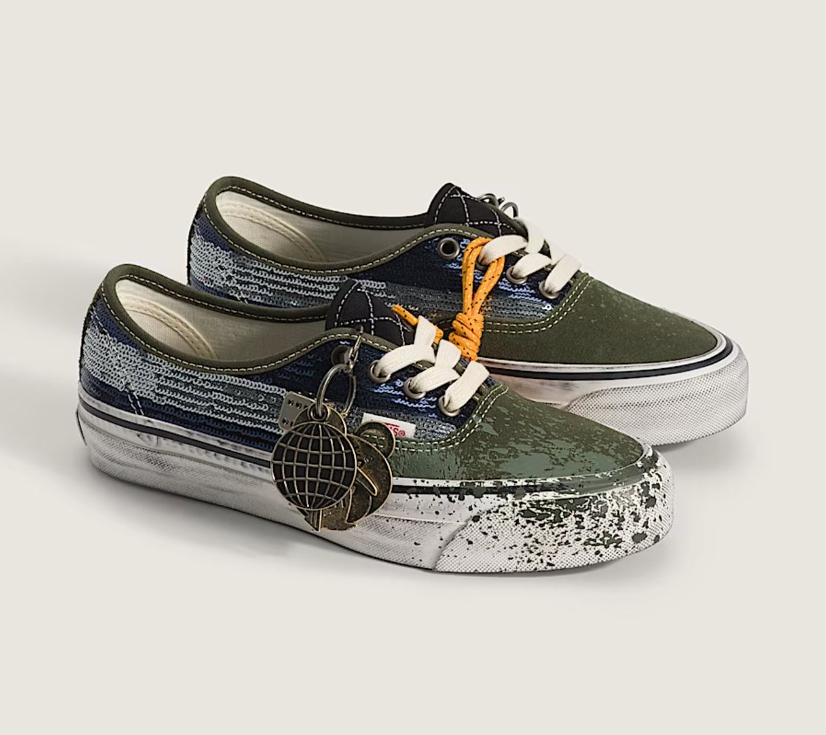SOLELINKS's tweet photo. Ad: Small sizes left
Vans Premium Authentic ‘La Habana Bag’ Pack  

Red/Navy:https://t.co/BTqk27Y7EC
Black/White:https://t.co/CnGTUqjZUY
Green/Blue:https://t.co/7c2x5G6zzS https://t.co/S1yZLOSrXO