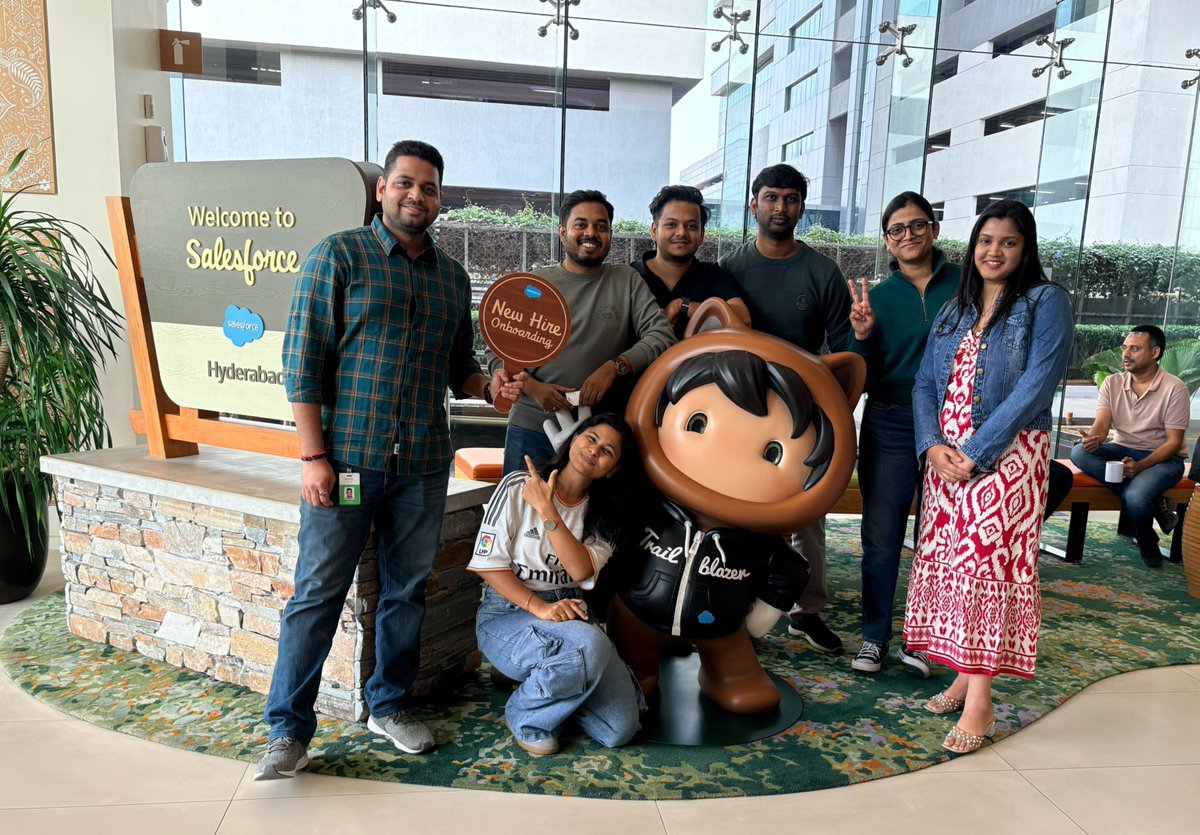 Salesforce Careers tweet media