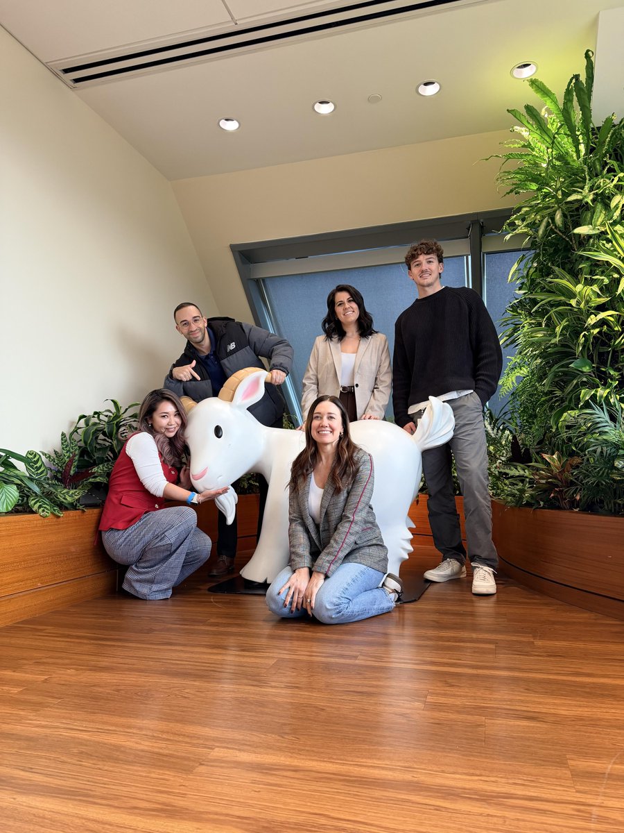 Salesforce Careers tweet media