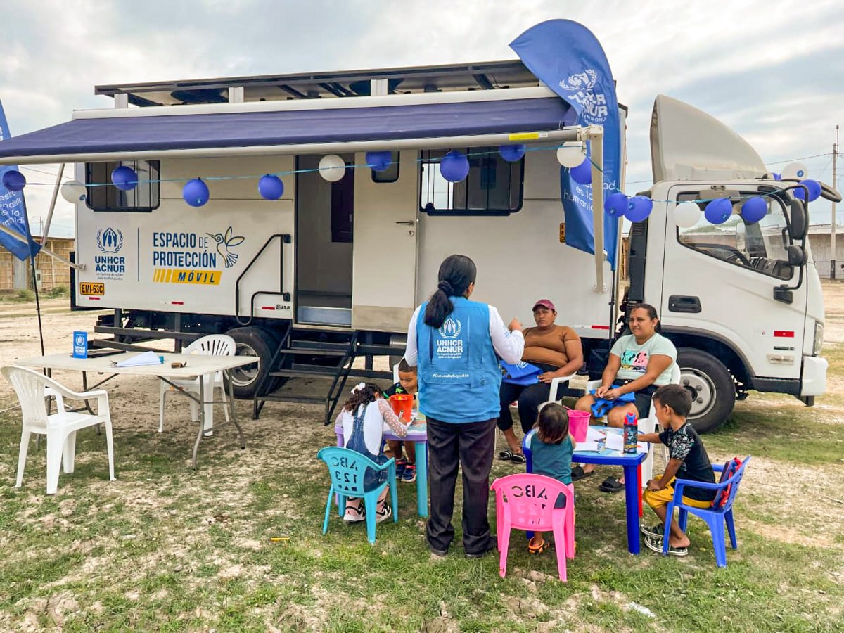 ACNURPeru's tweet photo. ¡Llevamos nuestro apoyo adonde más se necesita, sin importar lo lejos que sea!💙

Esta semana activamos por primera vez nuestro Espacio de Protección Móvil 🚚 en #Tumbes.

Con la Municipalidad de Aguas Verdes y organizaciones comunitarias, ayudamos a 47 personas. 🤗 https://t.co/ZbBgwYZP1G