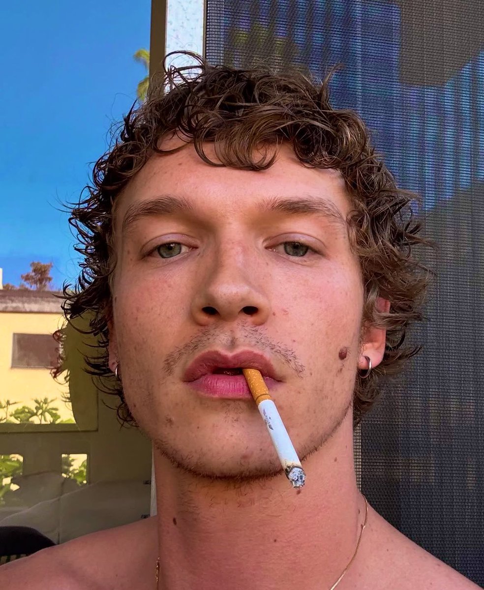 vivevarda's tweet image. goodbye...... you were bigger than the whole sky......   .......