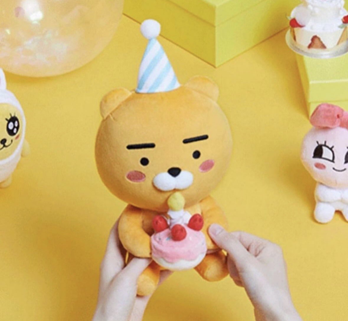 koreahit_store's tweet image. Kakao Friends ~ Happy Birthday Ver.1 น้องเปลี่ยนถ่ายได้ มีเสียงเพลงด้วยน้ารุ่นนี้ ลิมิเตดเหมือนเดิม 😬 มีให้เลือก2 ลาย #Apeach #Ryan
💜พร้อมส่ง💜
☆〜 1,690 บาท ☆彡
สนใจสอบถามเพิ่มเติมได้ค่ะ
📱Line ID : @lightly_store
✔️รับประกันของแท้ 💯%
#kakaofriends #kakao #ของขวัญวันเกิด