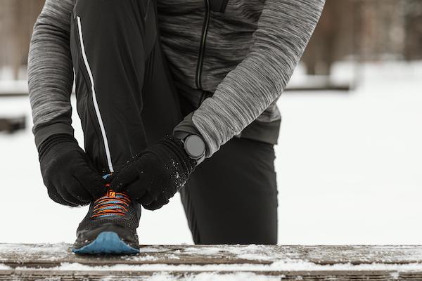 Youthrunner's tweet image. 🏃‍♂️❄️ Don’t let snowy runs freeze your motivation! Check out our top tips for keeping your feet warm &amp;amp; dry this winter! 👉 #YouthRunner #WinterRunning #StayWarm #winterruns  #winterrunningtips  youthrunner.com/news/story/how…