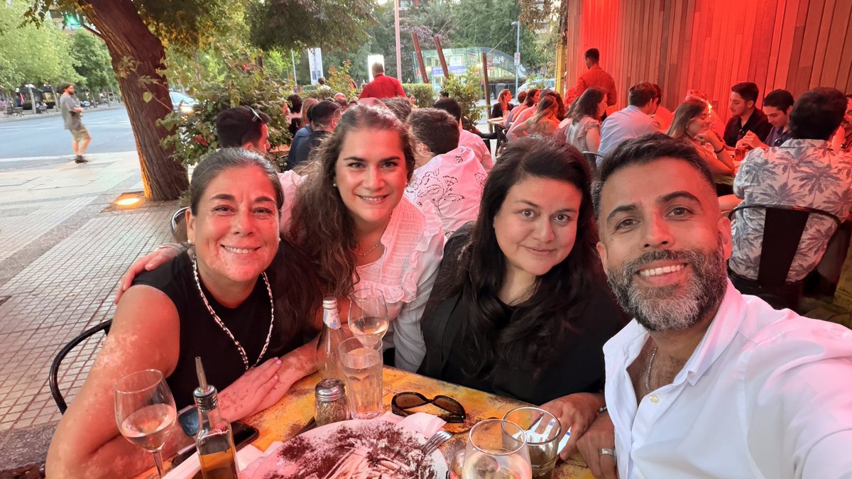 Que rico coincidir con personas tan GCU oye por Dior 
<a href="/carlitalabra/">Carla Labra Díaz</a> <a href="/lali_seyler/">Clau S.</a> <a href="/LorenaJaraS/">Lore</a>