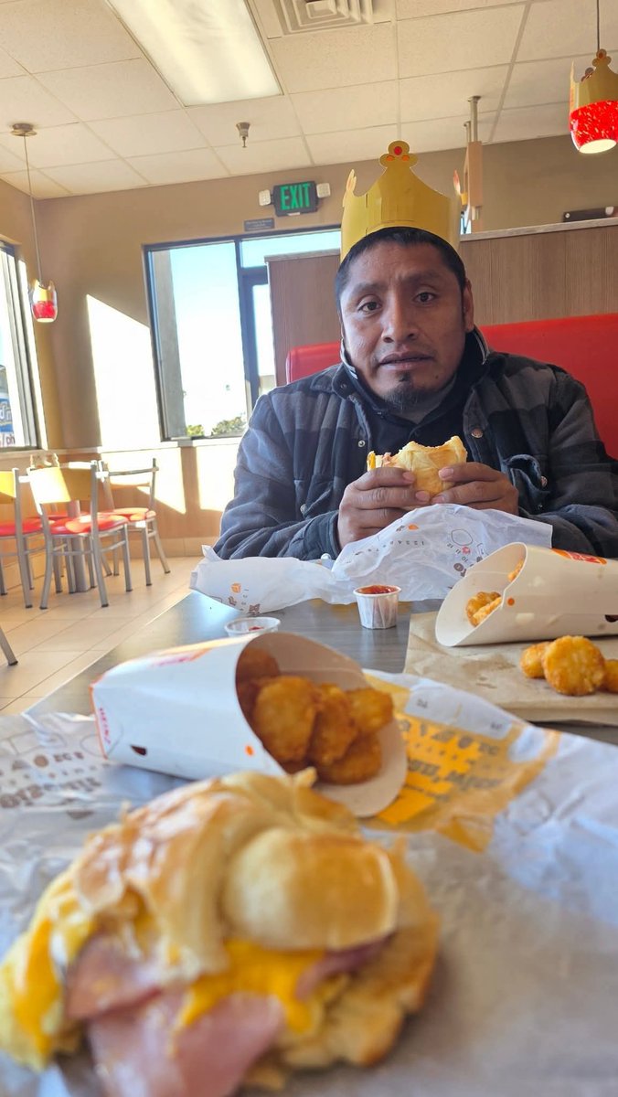 BORRACHOS EN PANDEMIA tweet media