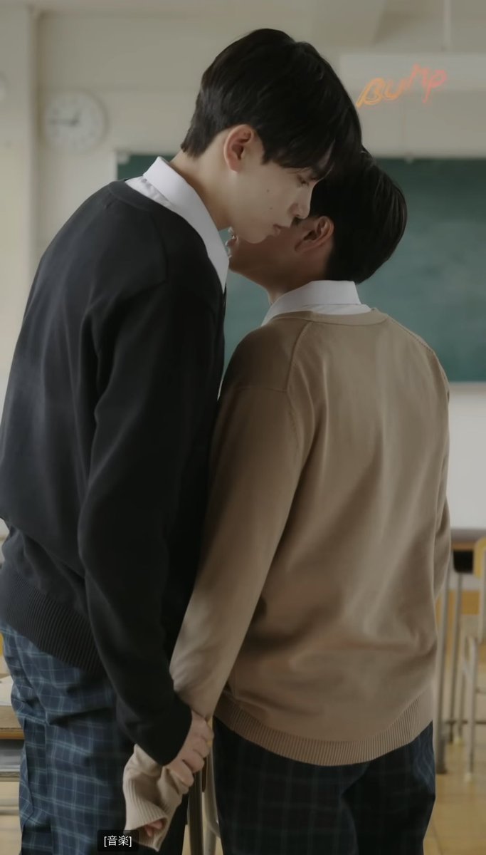 InfinitaSub's tweet image. ใครชอบวายที่มี Size Diff สุดๆ เอ็งมาเรื่องนี้!!! วายแนวตั้งญี่ปุ่น ดูแค่ตัวอย่างก็เขินม้วนต้วนนนนนนน สร้างจากมังงะ เรื่อง “ここから先は幼なじみ以上です“

■ เรื่องย่อ
นานามิ เด็กหนุ่มชั้น ม.4 ผู้ใสซื่อและชอบดูแลคนอื่น มีกิจวัตรประจำวันคือการดูแล ไคริ…