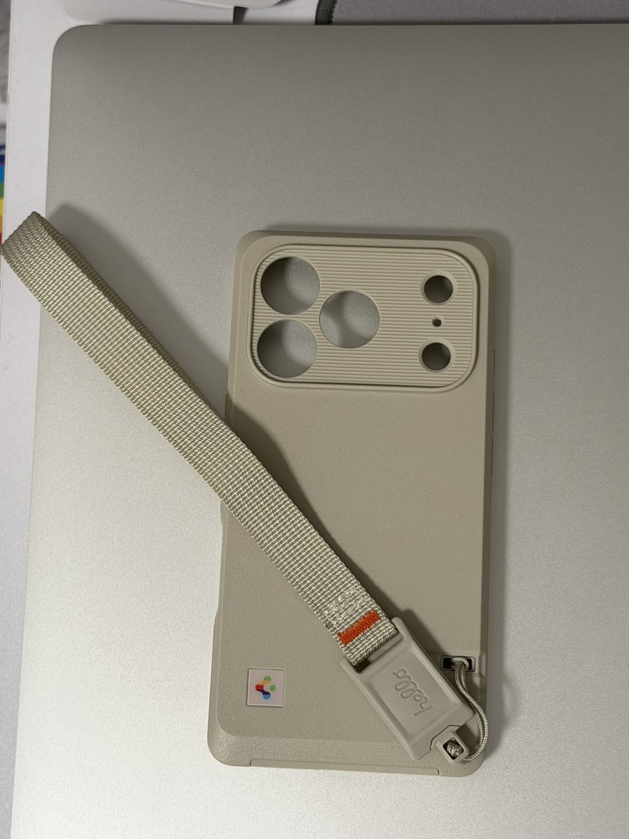 הכיסוי רטרו של ספיגן מגניב בטירוף!!