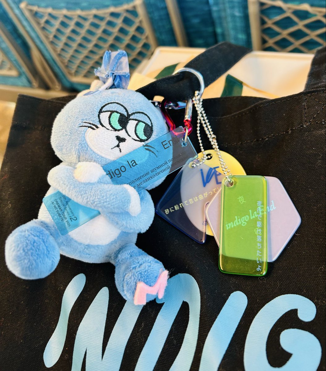 やっとこの日が来た！！武道館向かいます🔥🔥すでに東海道新幹線が少し遅延してたけど皆さん無事に着きますように🙏