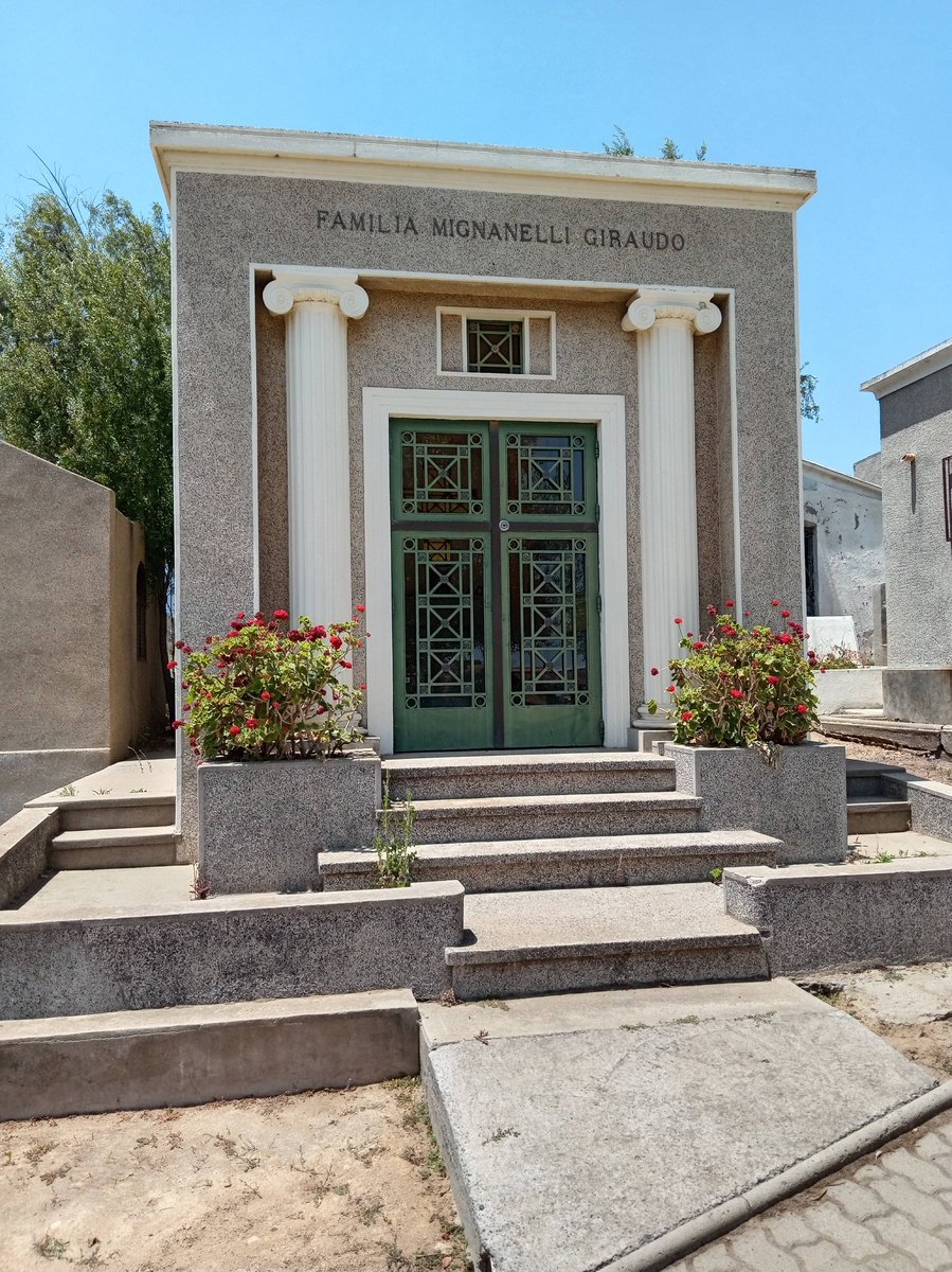 CCHYPF's tweet photo. CEMENTERIO MUNICIPAL DE OLMUÉ, PARTE IV 🪦

Registros de Maickoll Black Vidal durante su visita a este #cementerio. ⚰️✨️

#CementeriosChilenosYPatrimonioFunerario #CementeriosChilenos #NecrópolisChilenas #CementerioMunicipalDeOlmué #Tafofilia #Necromanía https://t.co/Df8Sqdv61a