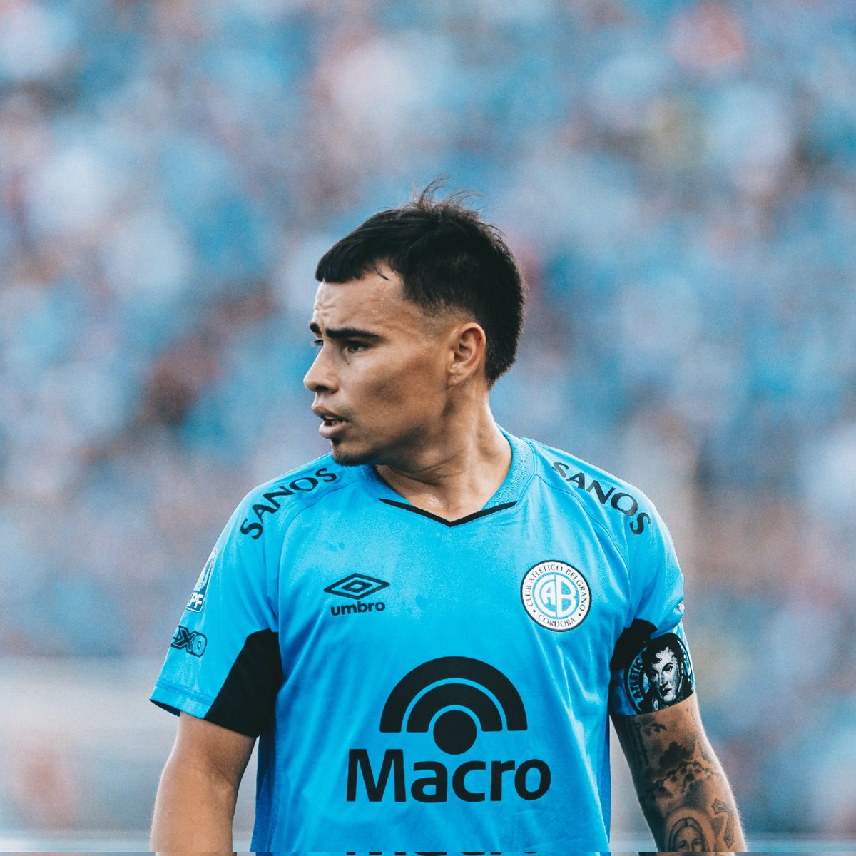Duele la que tuvo al final.

Pero aun asi soy incapaz de reprocharle algo.