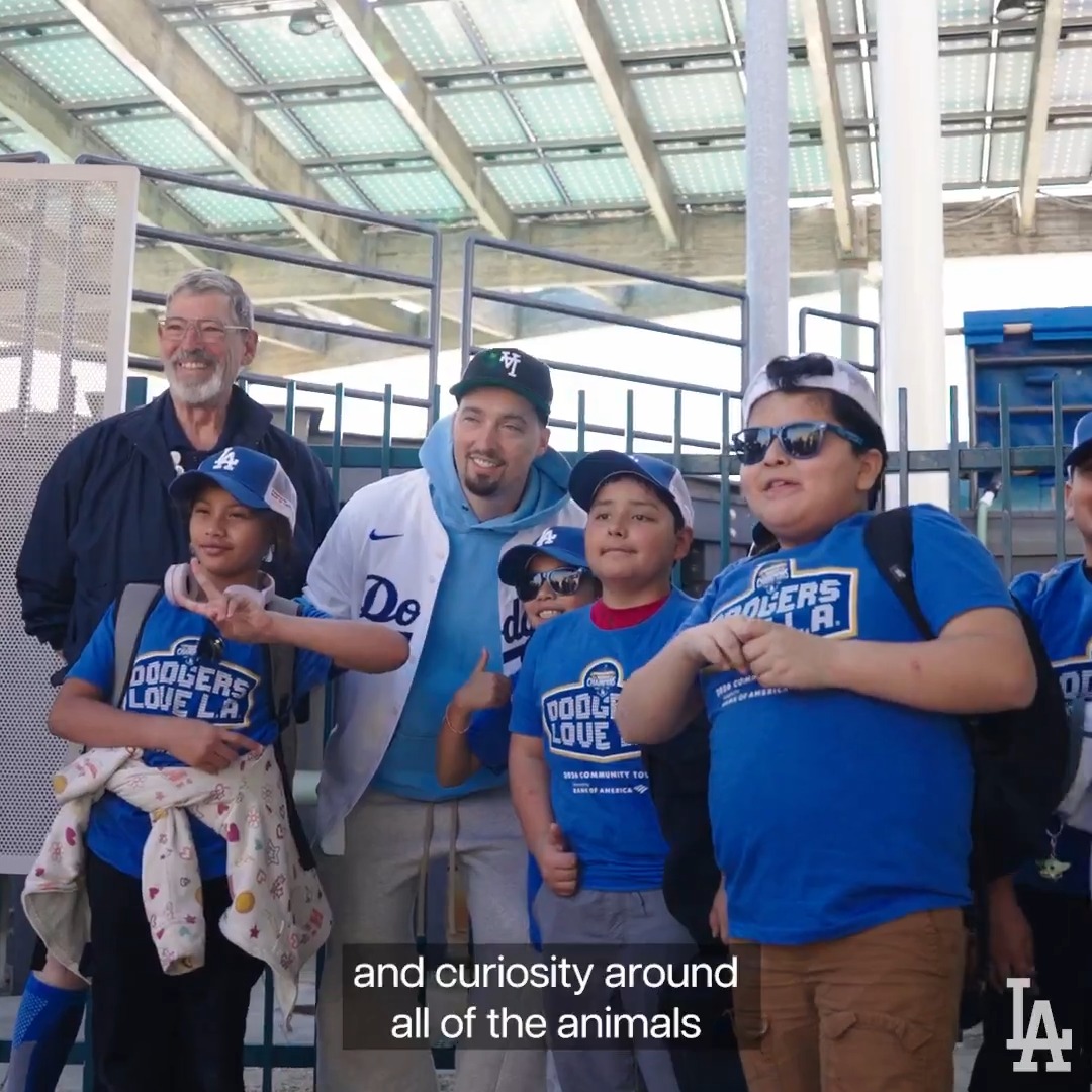The #DodgersLoveLA Community Tour continued today with Blake Snell and Landon Knack surprising students at the Aquarium of the Pacific in Long Beach. They toured the exhibits and saw sharks, penguins and more.
