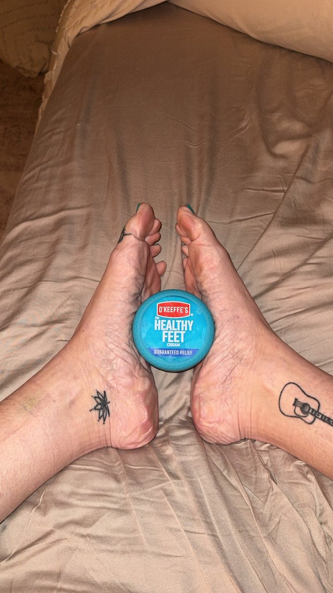 IvorySteps1's tweet image. How do I keep my soles healthy and happy? O’Keefe’s Healthy Feet Cream! Who wants to give me a foot massage? #foot #footmassage #feet