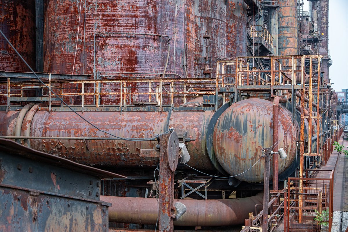 ExploresMr's tweet image. The vast and rusty acreage of Bethlehem Steel in Bethlehem, Pennsylvania. It staggers the mind to realize that this place helped build the modern America we see today.