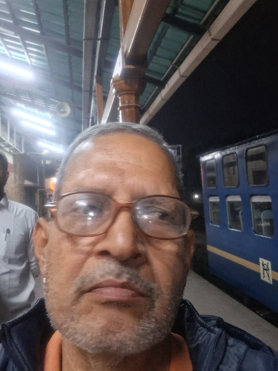 commered's tweet photo. @RailwaySeva @RailMinIndia It's really crazy. My ticket from Mettupalayam to Udagamqngalm didn't confirmed though I had booked it 1 month &amp; more it advance. I am in line for a General Ticket since 5.00AM . Till 6.12 AM no ticket booking is started. if I got a ticket... https://t.co/i5SNyNgNza