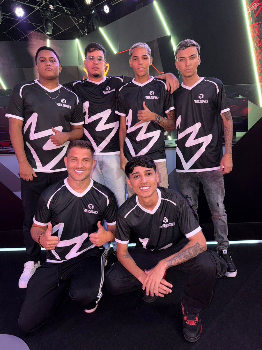 bakzera's tweet photo. Preparados? 👑 https://t.co/z0rhxcxf5U