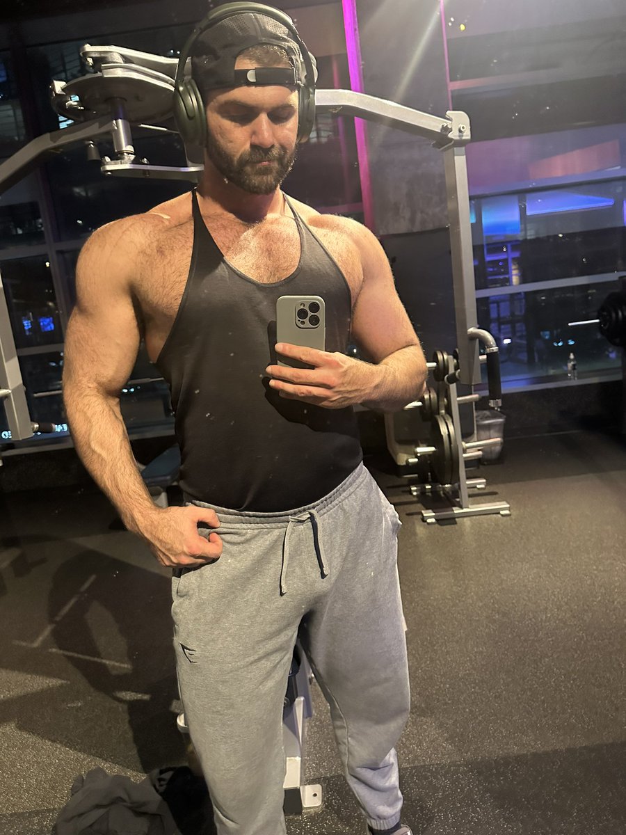 Joe Butt tweet media