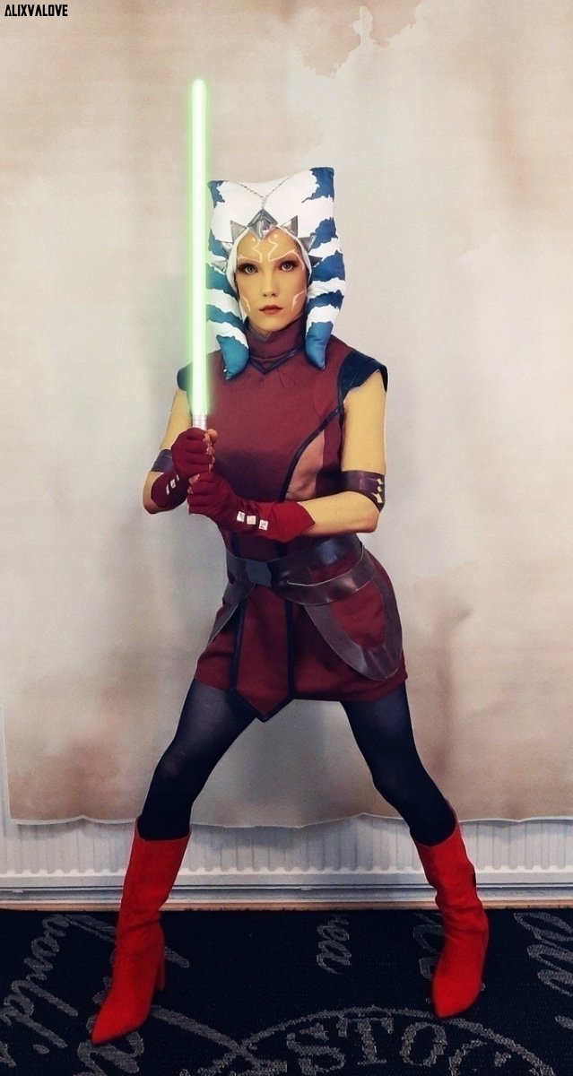 alixvalove2's tweet photo. Just realized that today is Ahsoka Day! 🧡
The day she was first introduced to the fans. Here's my cosplay to celebrate: https://t.co/lRn0OXO1pi