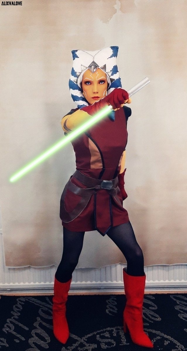 alixvalove2's tweet photo. Just realized that today is Ahsoka Day! 🧡
The day she was first introduced to the fans. Here's my cosplay to celebrate: https://t.co/lRn0OXO1pi