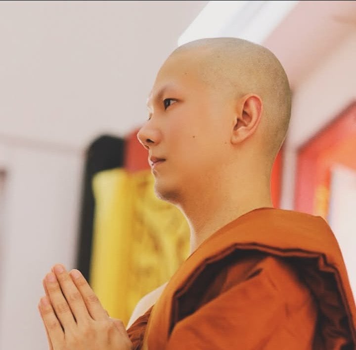 Watching you walk this meaningful path brought peace to many hearts 🥺

Thank you for showing such sincerity and courage throughout this journey. 

Welcome back, Biu. Byls are so proud of you 💙🥰

SHOWER BIU WITH LUVE 
#WelcomeHomeBiu
<a href="/JakeB4rever/">BIU.</a>