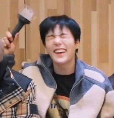 다들 오늘 콘서트 잘 보고 오세요🍀