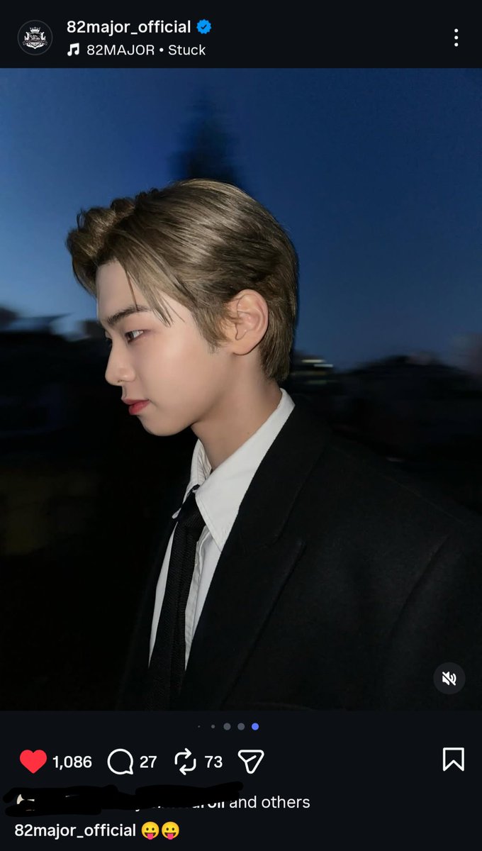 httpslongjun's tweet image. dogyun using my favorite emoji for his caption 🙂‍↕️🙂‍↕️😛😛