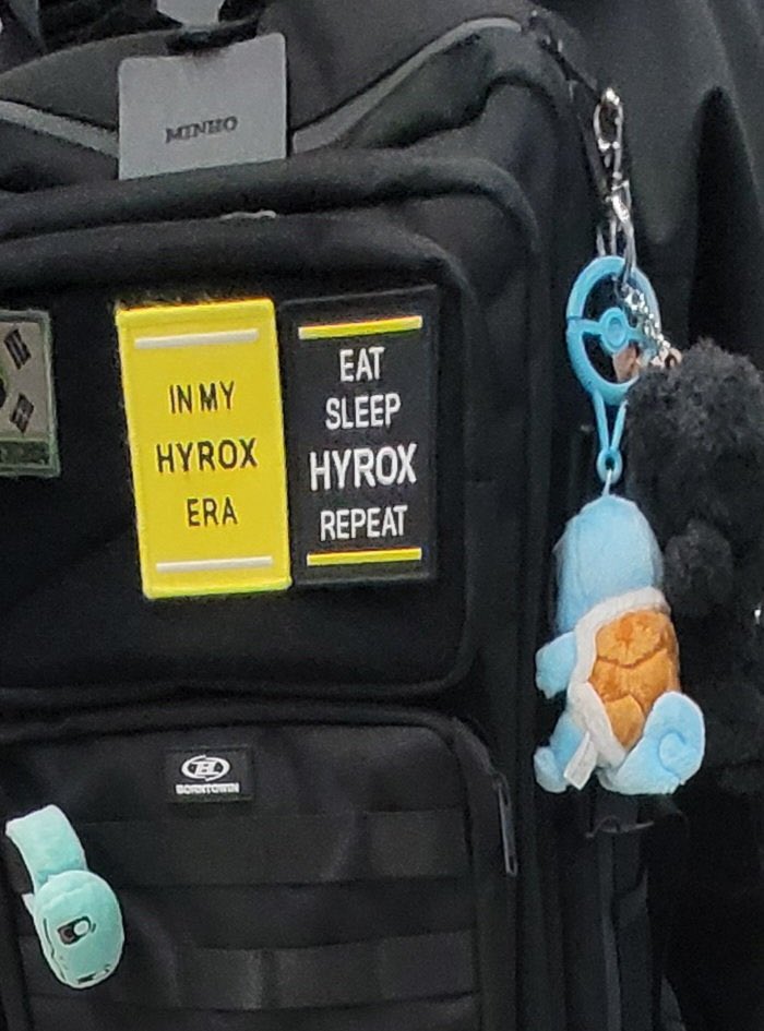 PHChoiMinho's tweet image. SPOTTED! 😍 Minho is using the bag tag we gifted him during the Shoot of Asia in Manila! 🥰

Photos from @lora_1209