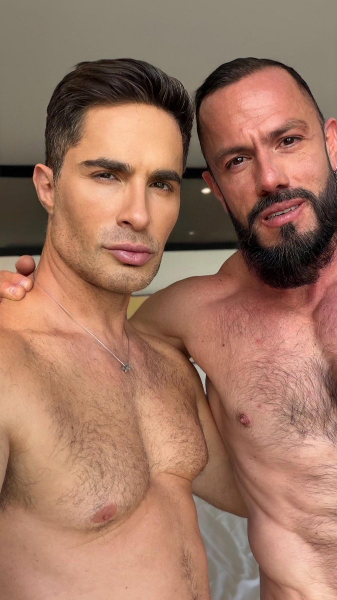 RafaFormentoMX's tweet photo. For me it was beyond pleasure to bottom a very famous guy like @MichaelLucasNYC of Lucas Entertainment. At first I was considering a joke or impersonation , but it was the contrary , beyond that expected and so bloody amazing !

Complete video NOW at:

https://t.co/3OEJBStiL0 https://t.co/wJbQseVMNv