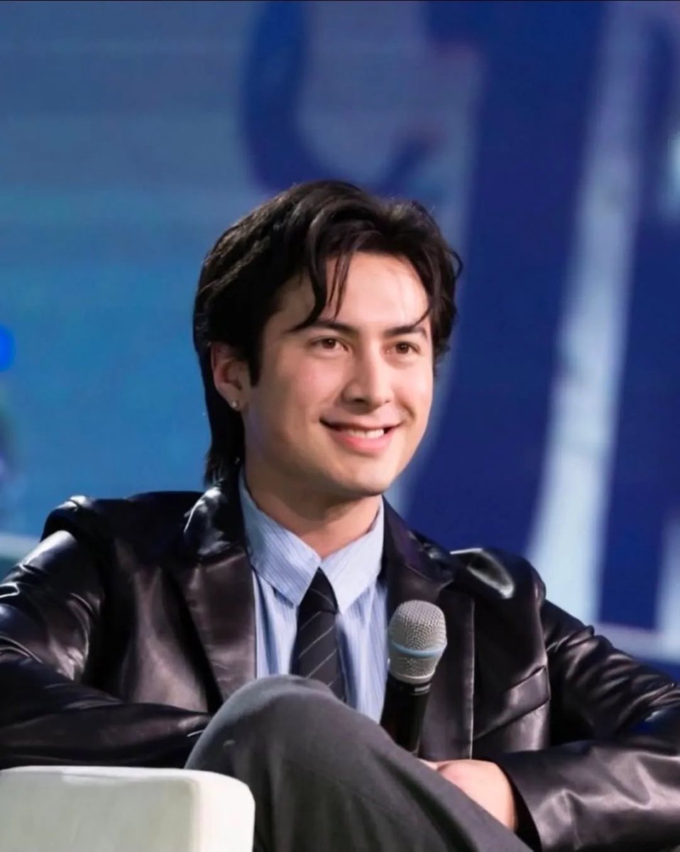 Hudson Williams Updates tweet media