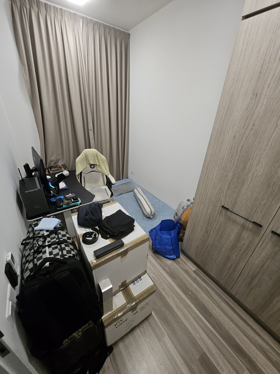 After many years of renting, I can finally say I now have a permanent home 🏡  to live in. 
Tired of moving 😪 
Someone sponsor me a bed 🥺