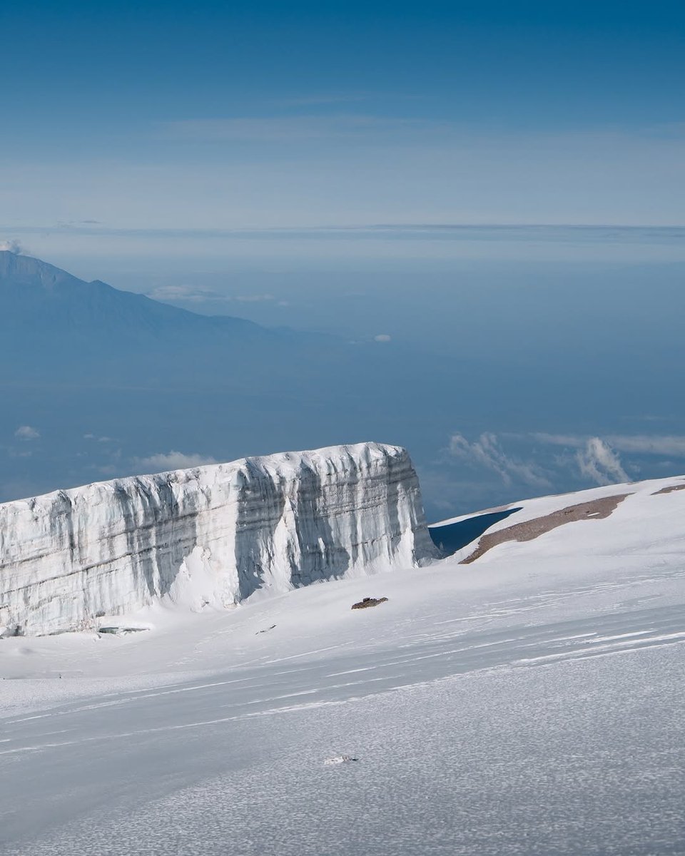The highest free-standing mountain in the world 🌎, Mount Kilimanjaro 🇹🇿