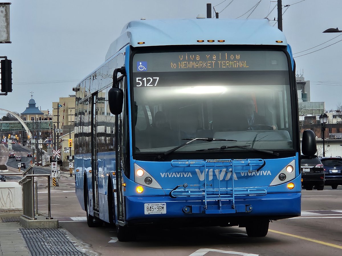 JoshuaMumble's tweet photo. @RM_Transit I've taken this route a few times, which is quite fast with decent ridership, although I've only ridden the Van Hool A330s and not the New Flyer XD40s yet https://t.co/4j819fEeyh