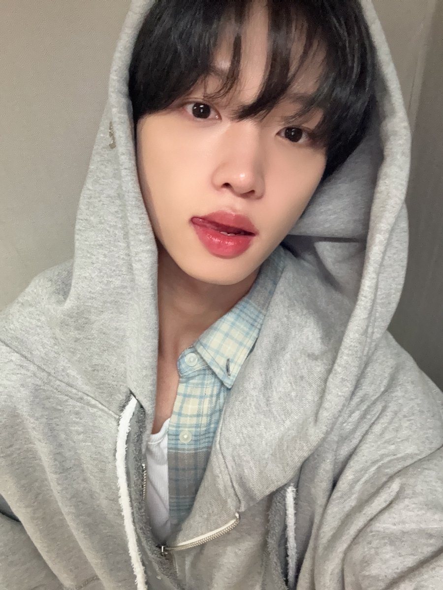 [⏰]
잠시 후 오후 10시 30분,
MBC FM4U ‘친한친구 방송반'에 동표가 출연합니다!
뾰와 함께 불금 보내기❤️‍🔥

#손동표 #SONDONGPYO
#MBC #친한친구방송반