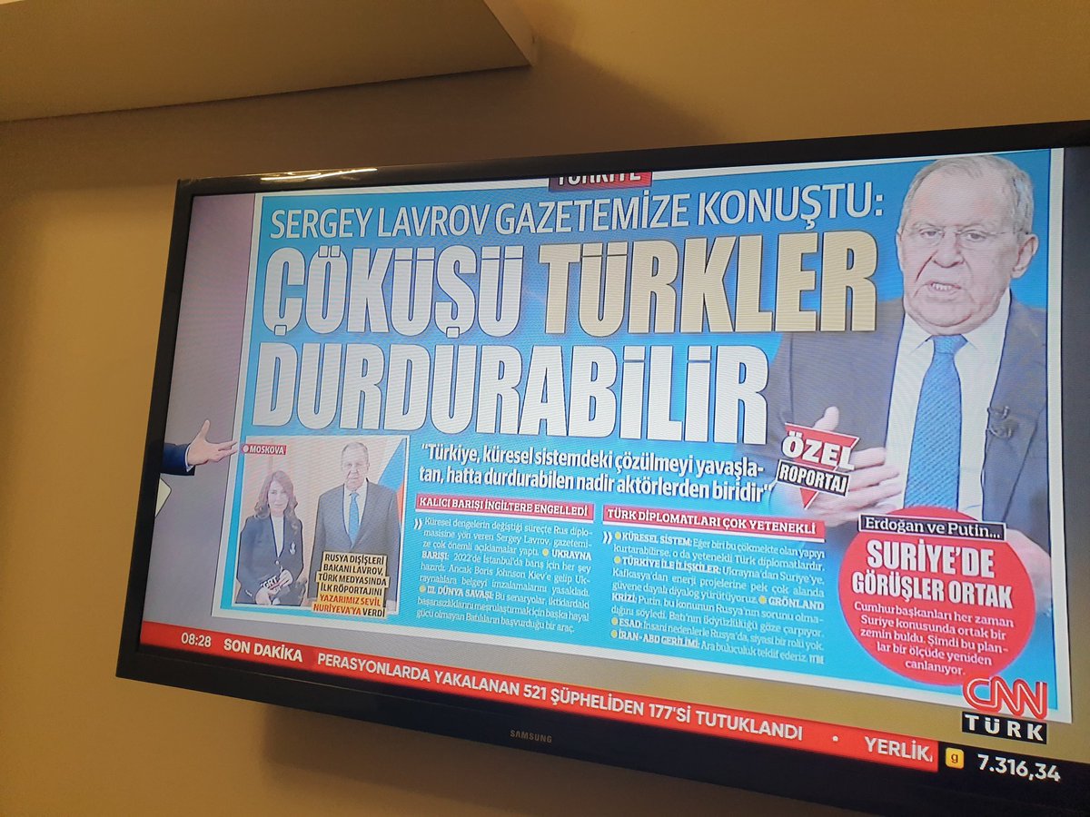 BABBABUFFALO's tweet photo. Hah bunu da şimdi gördüm, ne denk geliş ama...
KAPAK gibi...
(Lavrov en beğendiğim devlet adamlarında daima ilk üçtedir...) https://t.co/PDs3bosmrS