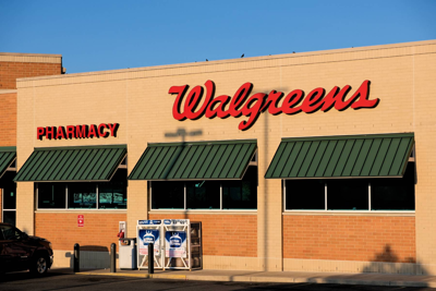 vapesflavors's tweet photo. Pharmacy chain Walgreens will begin selling vapes in about 6,000 locations soon, according to the Bloomberg news site.
#vape放出 #vaping #smoking @vapesflavors 
https://t.co/qI97Lnod86 https://t.co/5ZkfWeUJJX