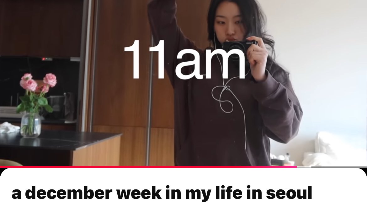 emilia tweet media