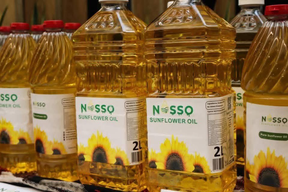 Meet Calab Baloyi an entrepreneur from Orange Farm who lost his job during the Covid-19 pandemic and started his farming business of growing sunflowers and produces his own cooking oil called Nosso-Sunflower oil. Lets Make him famous.