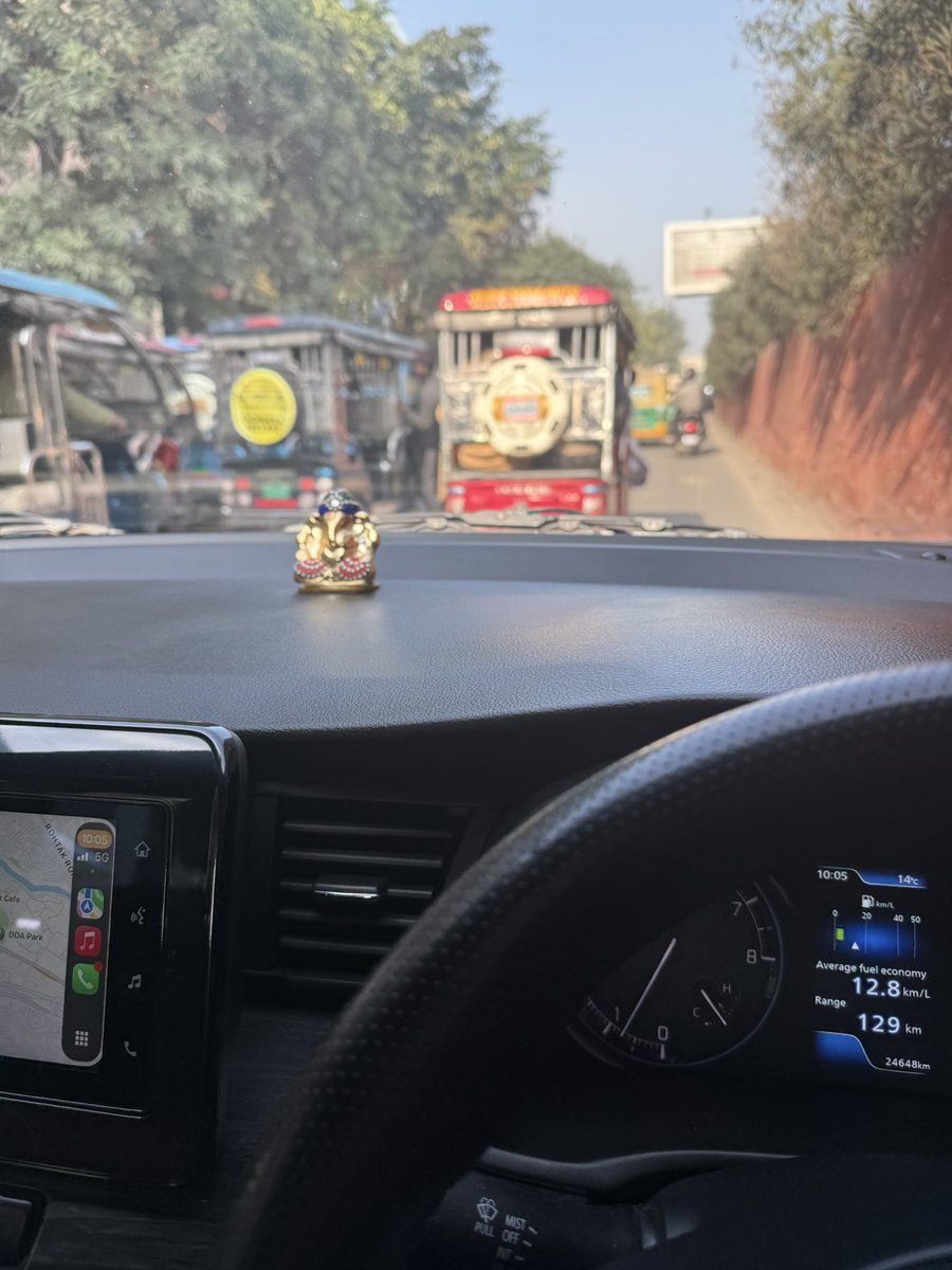 kapur_ss's tweet photo. @dtptraffic @CMODelhi @AmitShahOffice The traffic e rickshaw cause daily jam during office hours near kirti nagar metro station and  red light by coming wrong side and parking in lane of metro causing daily jams. No traffic police to check it. https://t.co/F3WgvDFmgG