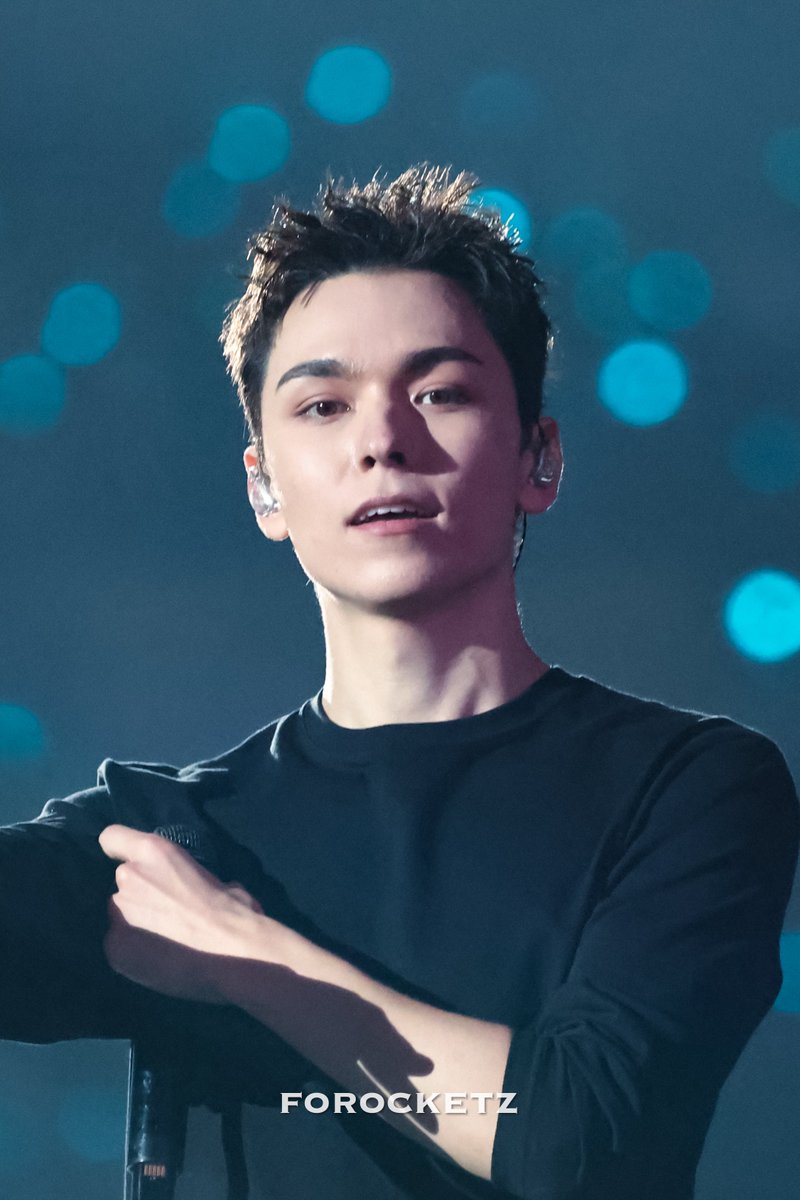 𝐟𝐨𝐑𝐨𝐜𝐤𝐞𝐭𝐳 tweet media