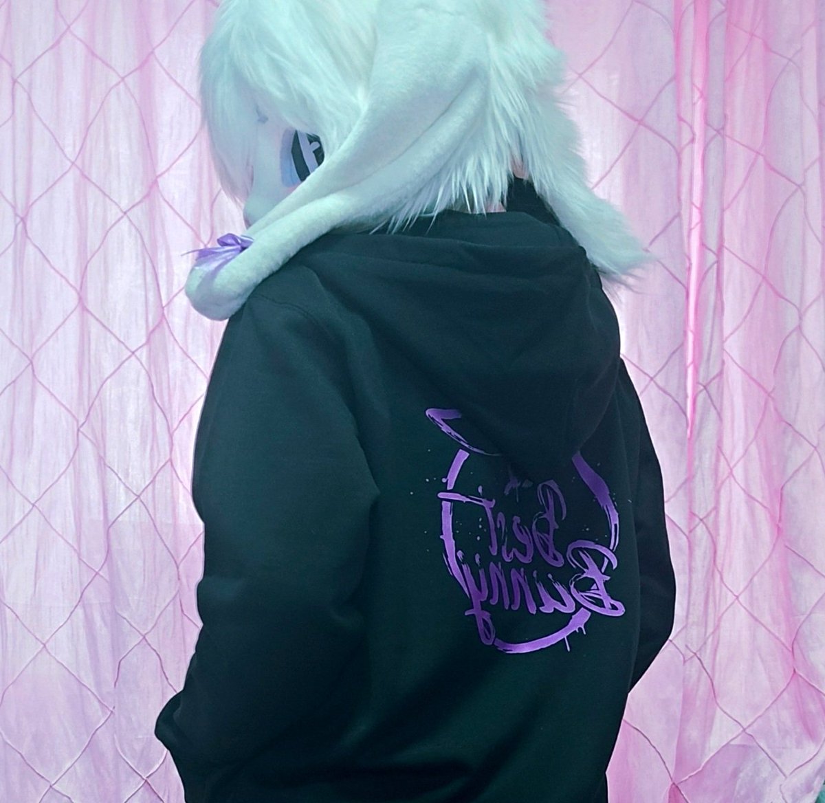 BunnyBest627's tweet image. 메이커계정 만든 기념 팔로워 RT 이벤트

Best Bunny 로고가 박힌 후드집업 이벤트입니다✨️ (사이즈 M)

본 계정 팔로우후 RT 부탁드립니다!
많은관심 부탁드려요~!